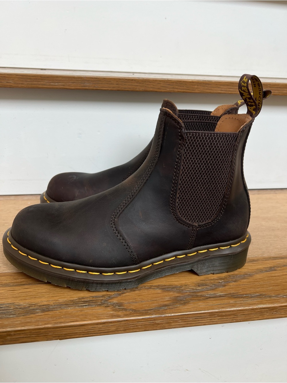 Dr. Martens 2976 Chelsea Boots Brown Leather Unisex NWOT Size M6/W7
